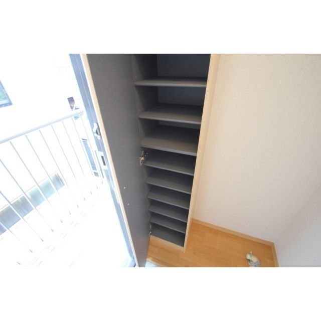 �y���[�z�@�����֕����̃V���[�Y�a�n�w�ł���