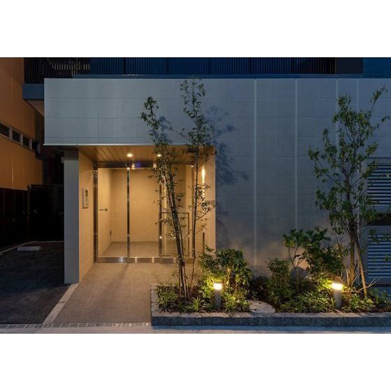 �y�G���g�����X�z�@