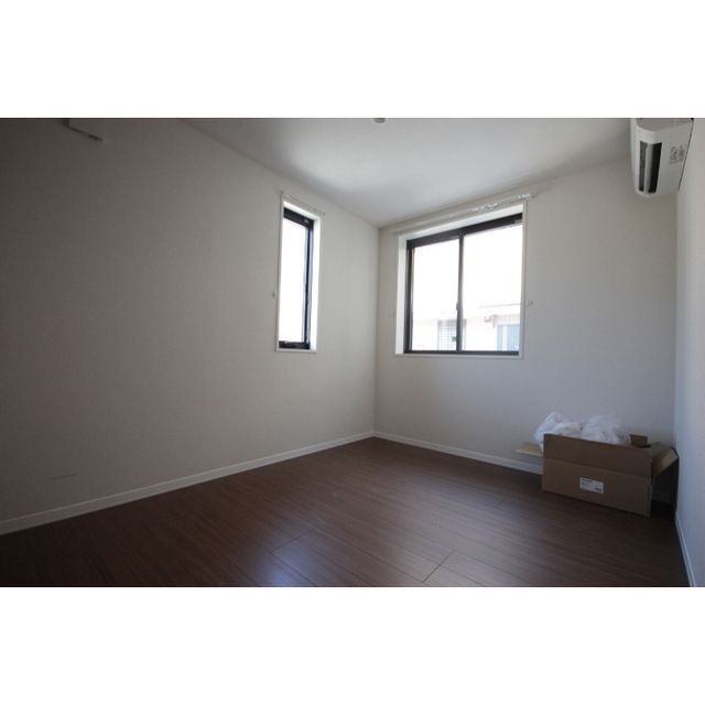 �y���̑������E�X�y�[�X�z�@���z���̂��ʐ^�ł��B