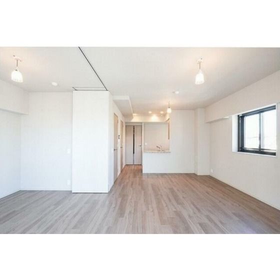 �y�����E���r���O�z�@