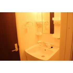 �y���ʏ��z�@�������V�����v�[�h���b�T�[�t���̓Ɨ�����