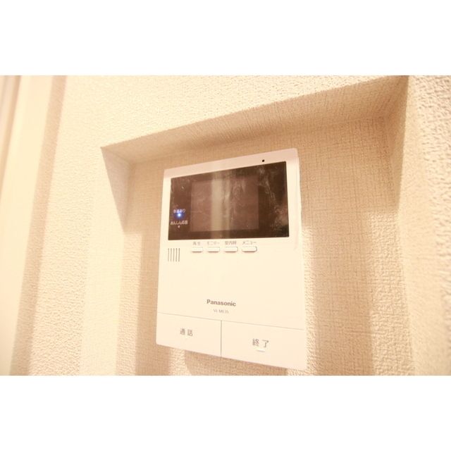 �y�Z�L�����e�B�z�@���j�^�[�t���C���^�[�z��