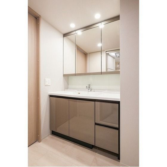 �y���ʏ��z�@