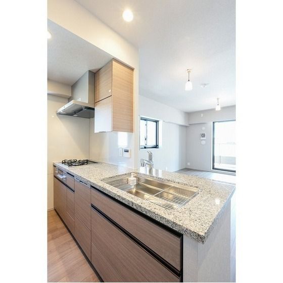 �y�L�b�`���z�@