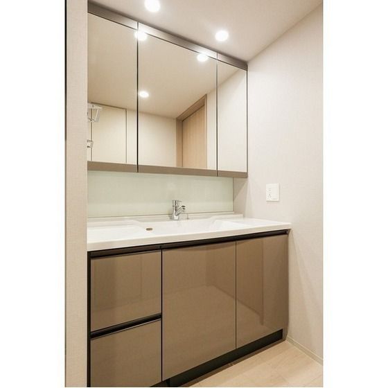 �y���ʏ��z�@