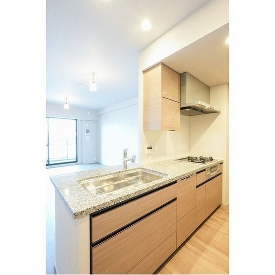 �y�L�b�`���z�@