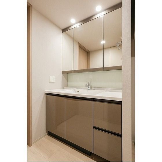 �y���ʏ��z�@