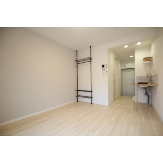 �y�����E���r���O�z�@��5.72���̗m��