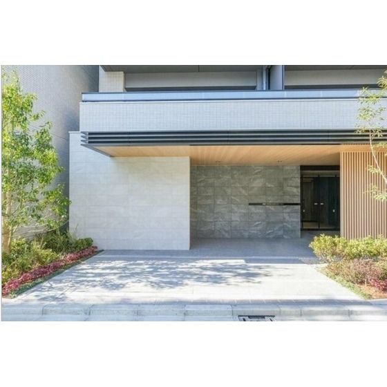 �y�G���g�����X�z�@