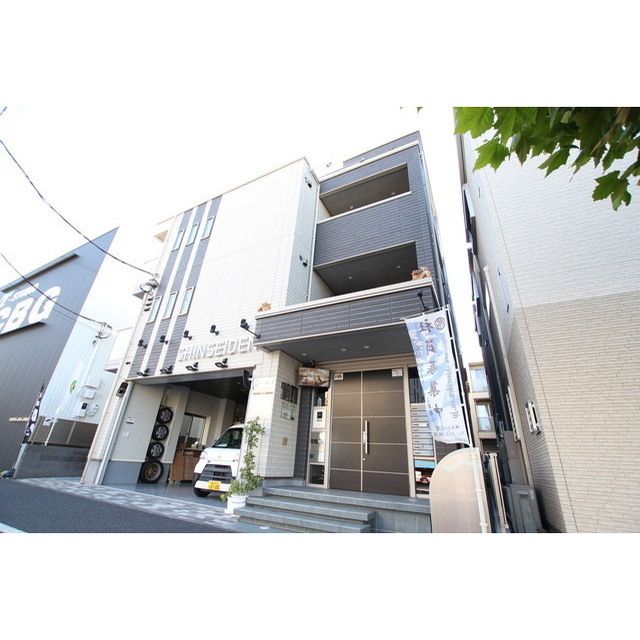 �y�G���g�����X�z�@