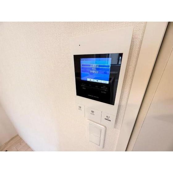 �y�Z�L�����e�B�z�@���j�^�[�t���C���^�[�z��