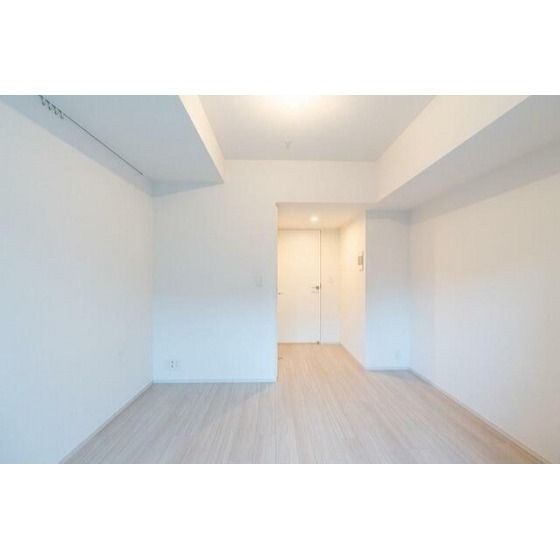 �y�����E���r���O�z�@