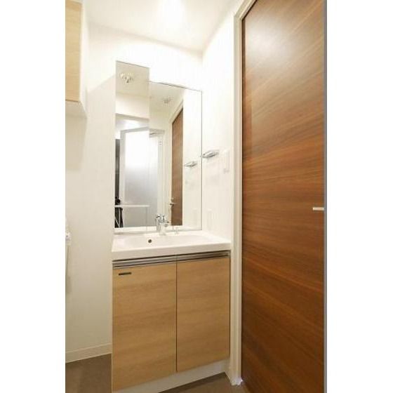 �y���ʏ��z�@