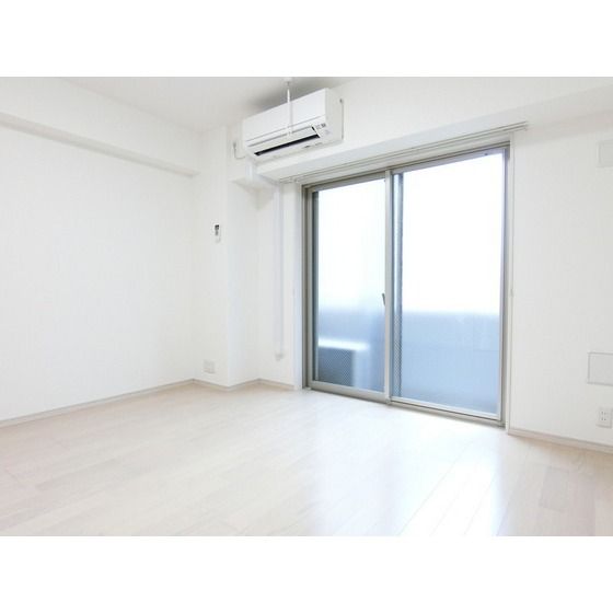 �y�����E���r���O�z�@