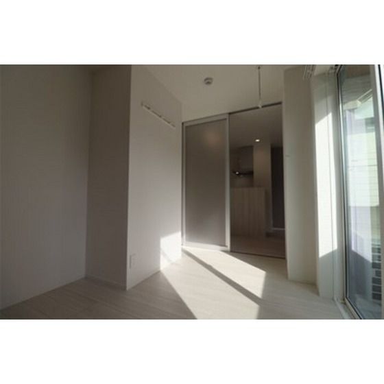 �y�����E���r���O�z�@