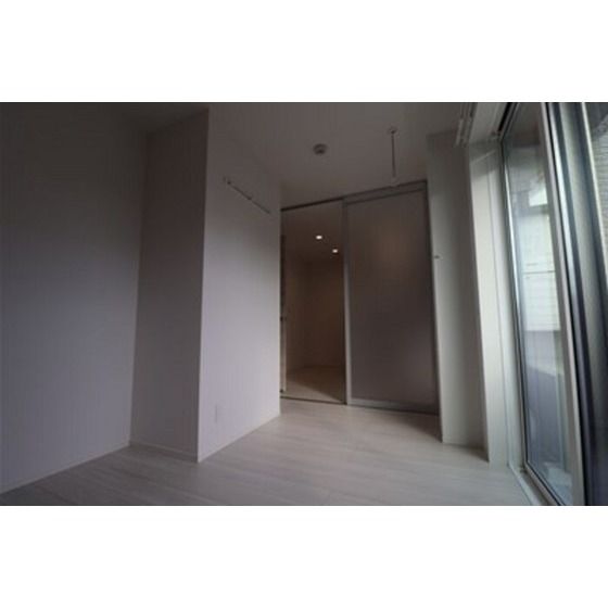 �y�����E���r���O�z�@