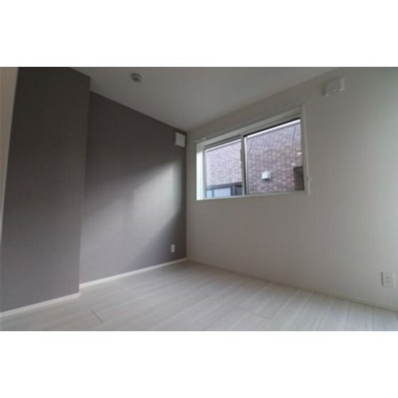 �y�����E���r���O�z�@