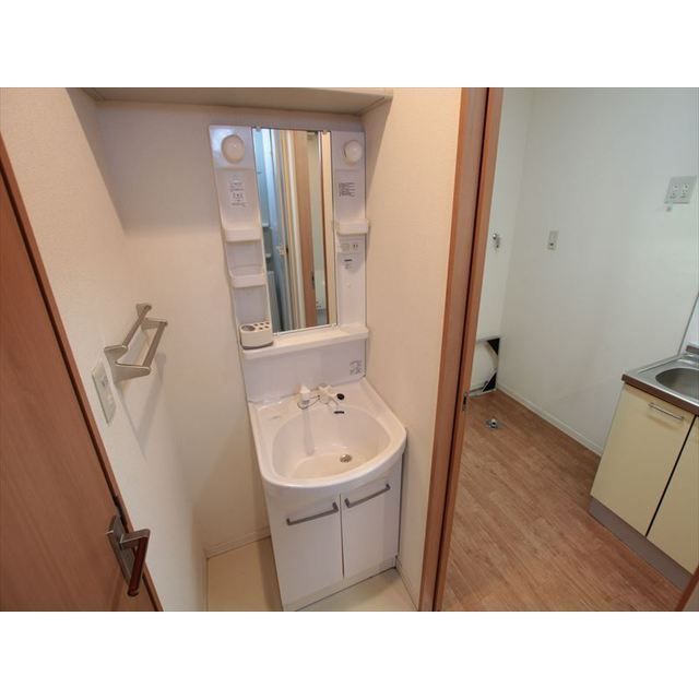 �y���ʏ��z�@�V�����v�[�h���b�T�[�t���Ɨ����ʑ�