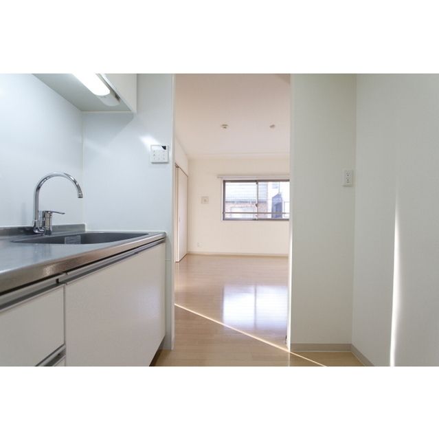 �y�L�b�`���z�@