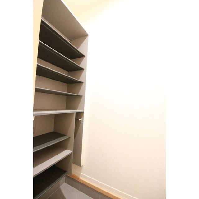 �y���̑��ݔ��z�@�V���[�Y�N���[�N��