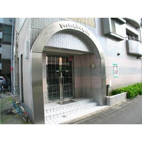 �y�G���g�����X�z�@