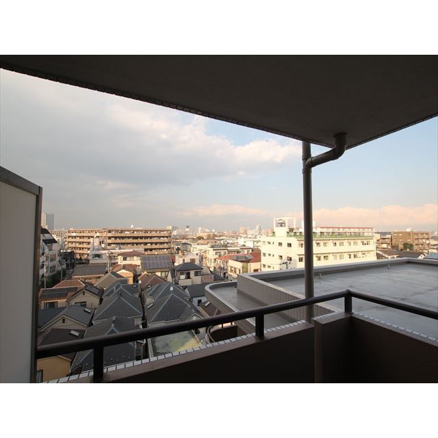 �y���]�z�@