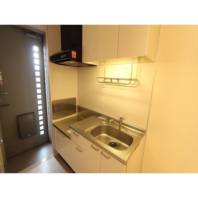 �y�L�b�`���z�@��ƃX�y�[�X�����K�X�R�����ݒu��