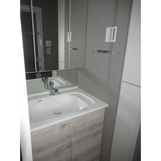 �y���ʏ��z�@