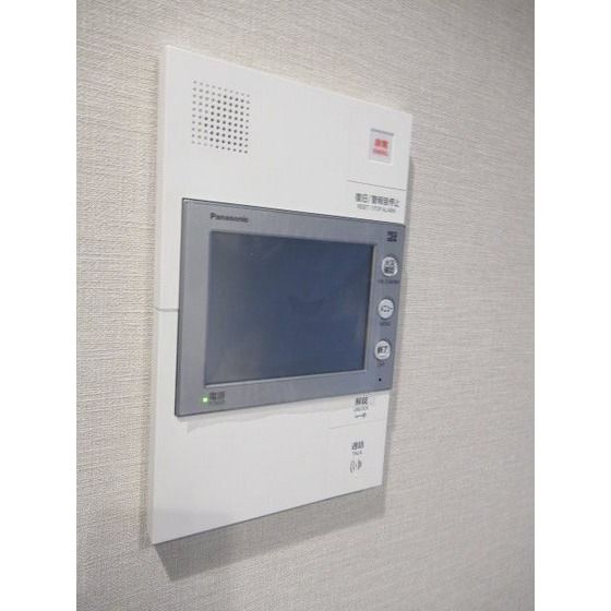 �y�Z�L�����e�B�z�@���j�^�[�t���C���^�[�z��