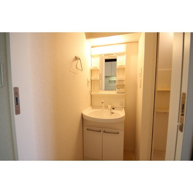 �y���ʏ��z�@�֗��ȃV�����v�[�h���b�T�[�t���Ɨ����ʑ�