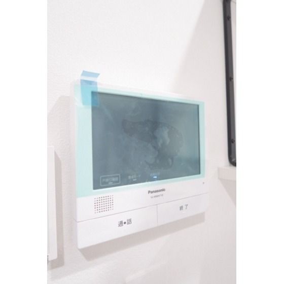 �y�Z�L�����e�B�z�@���j�^�[�t���C���^�[�z��