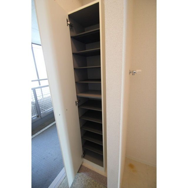 �y���ցz�@�V���[�Y�{�b�N�X����