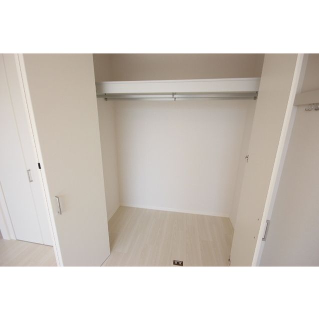 �y���[�z�@���s���̂���_�u���o�[�̃N���[�[�b�g�ł�