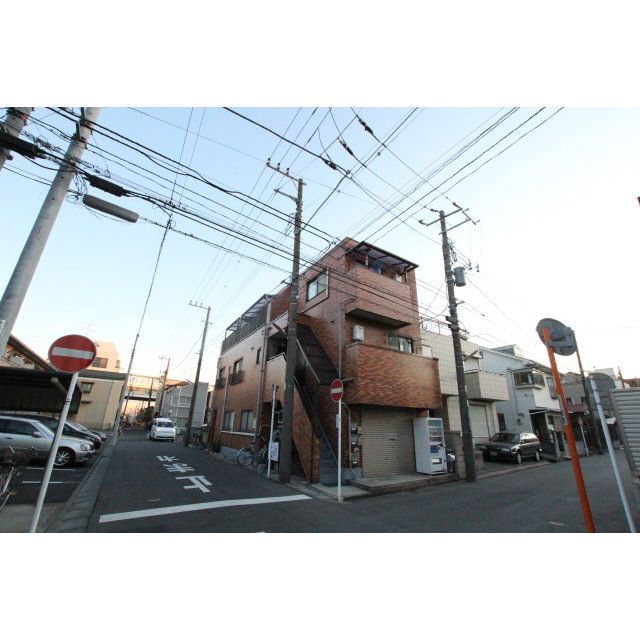 �y�G���g�����X�z�@