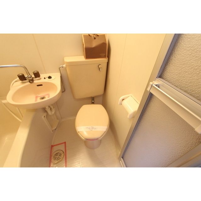 �y�g�C���z�@