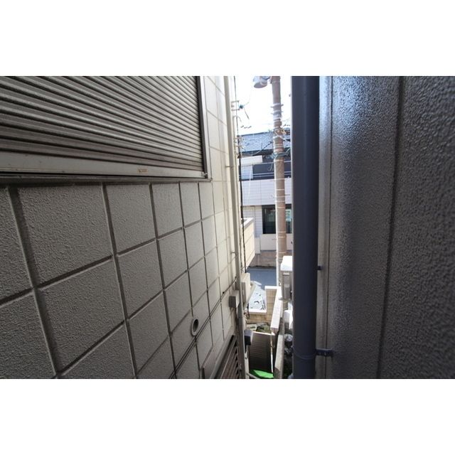 �y���]�z�@