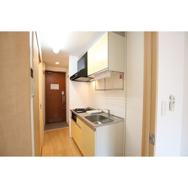 �y�L�b�`���z�@