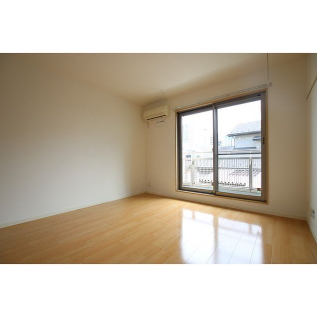 �y�����E���r���O�z�@