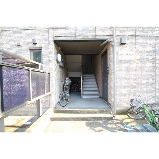 �y�G���g�����X�z�@