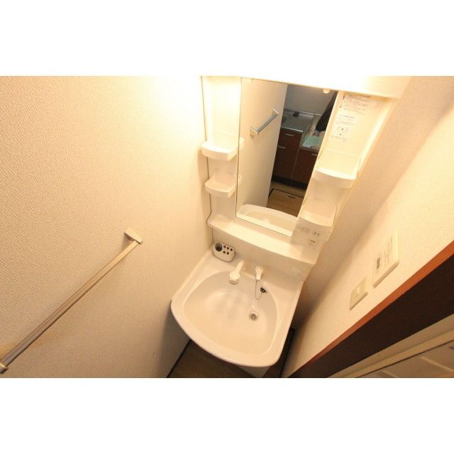 �y���ʏ��z�@�Ɨ����ʏ�