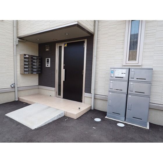 �y�G���g�����X�z�@