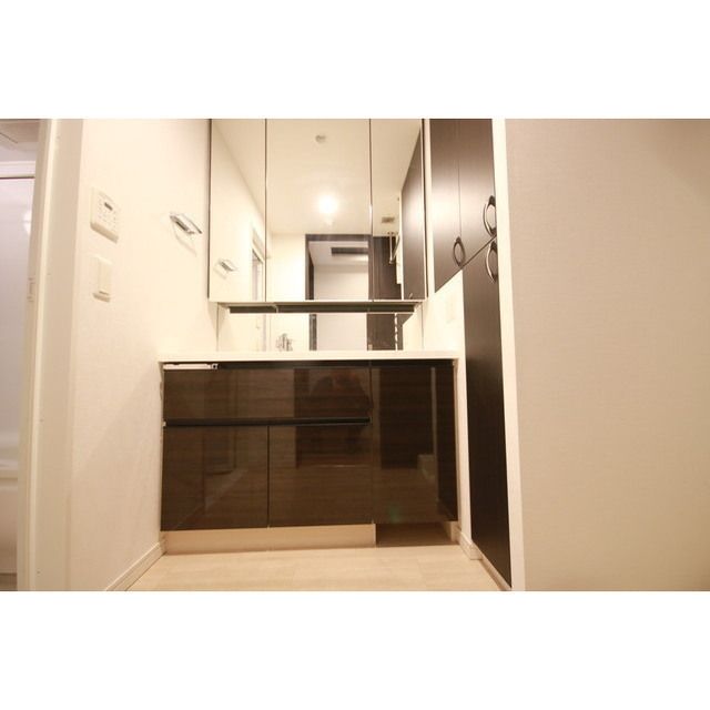 �y���ʏ��z�@