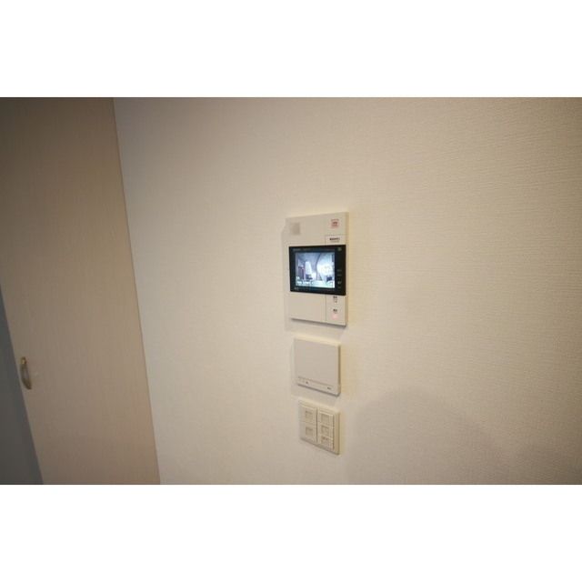 �y�Z�L�����e�B�z�@���j�^�[�t���C���^�[�z���I�I