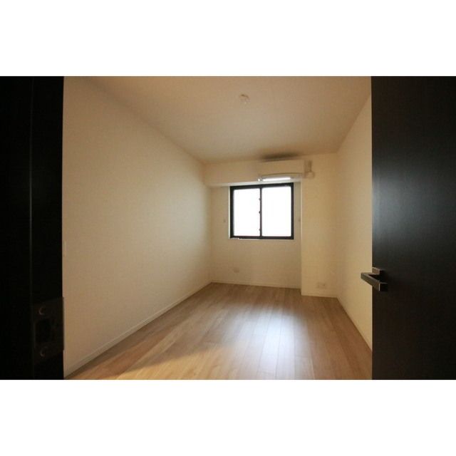 �y���̑������E�X�y�[�X�z�@