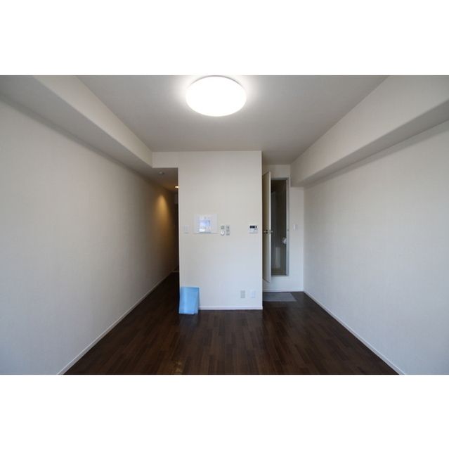 �y�����E���r���O�z�@