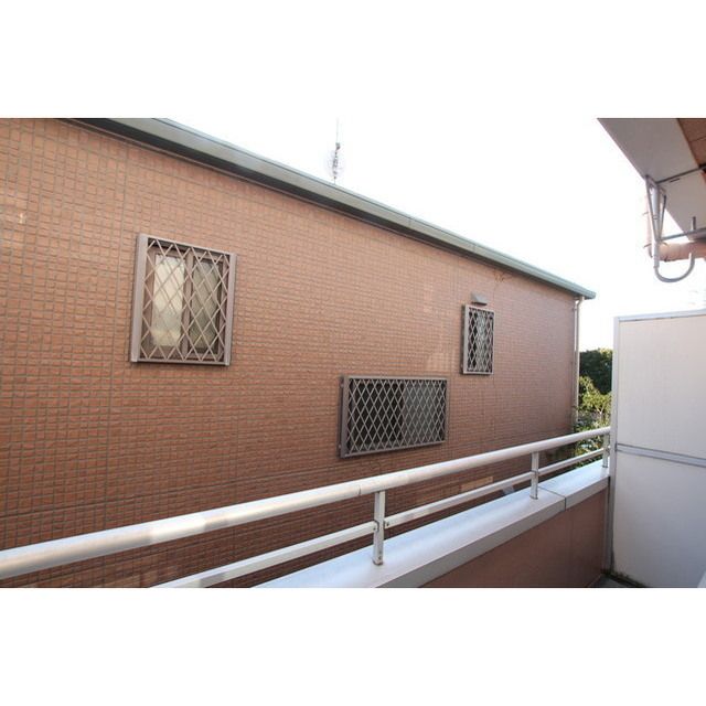 �y���]�z�@