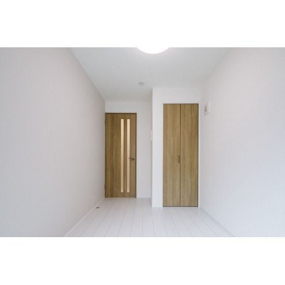 �y�����E���r���O�z�@