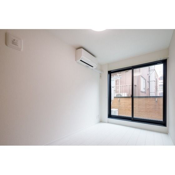 �y�����E���r���O�z�@