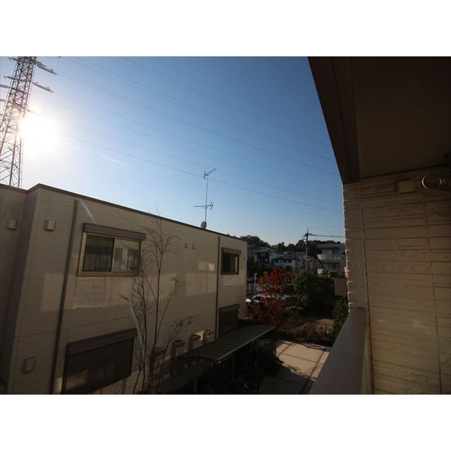 �y���]�z�@