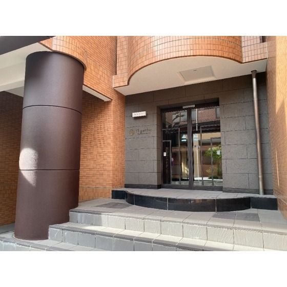 �y�G���g�����X�z�@